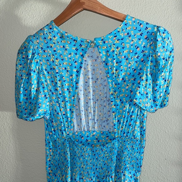 NWT Afirm midi dress with open back. - Picture 6 of 7